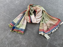 WOMEN WEAVE - Handloom Scarf